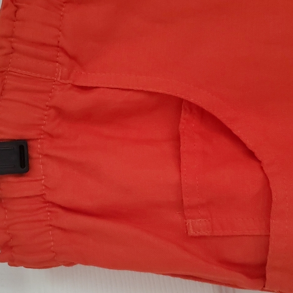 Red Linen Classic Shorts with Details, Size L - Picture 2 of 7